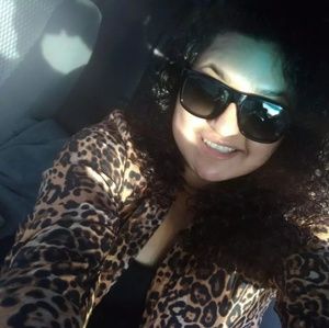 Meet your Posher, Veronica